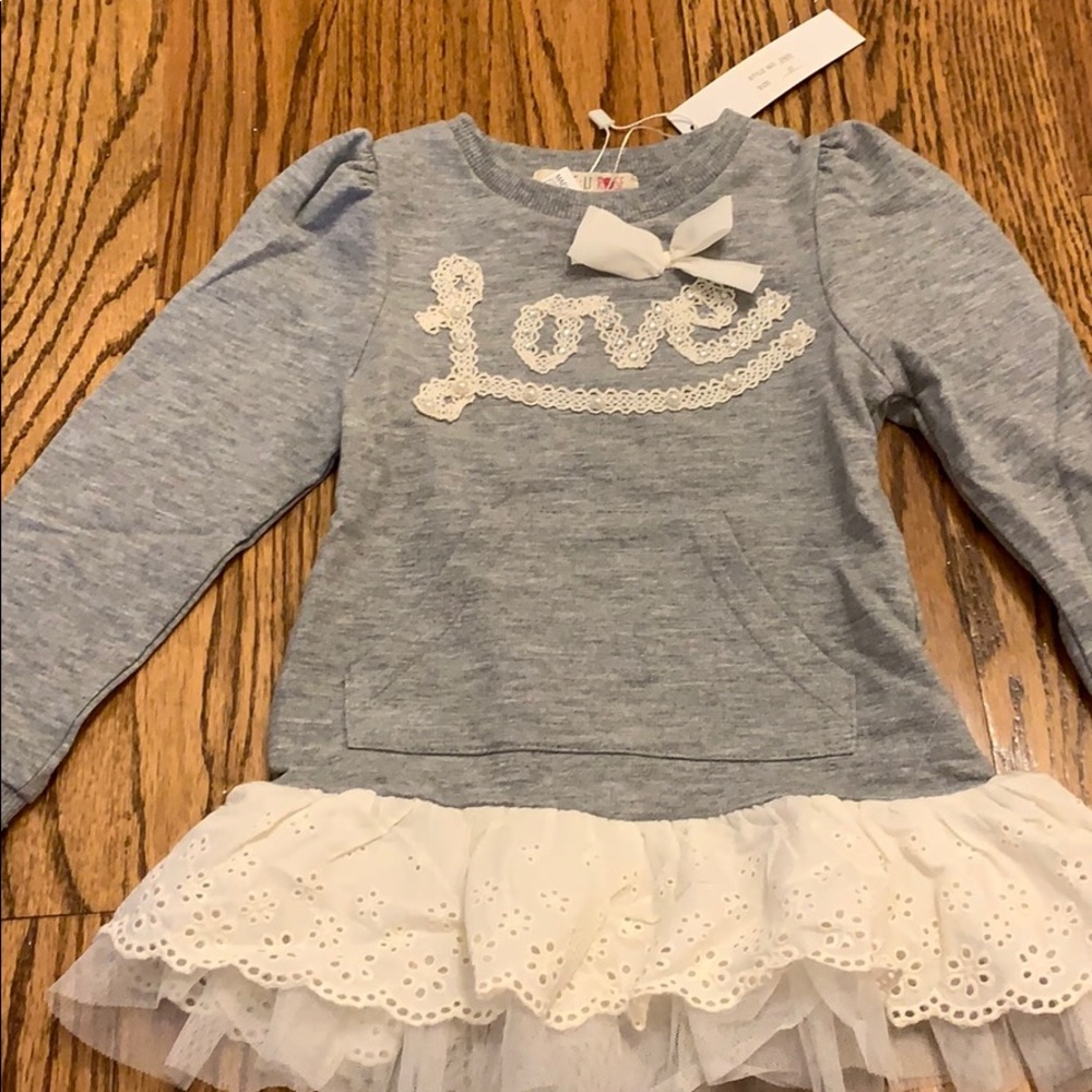 Mae Li Rose Shirt - Picture 3 of 4